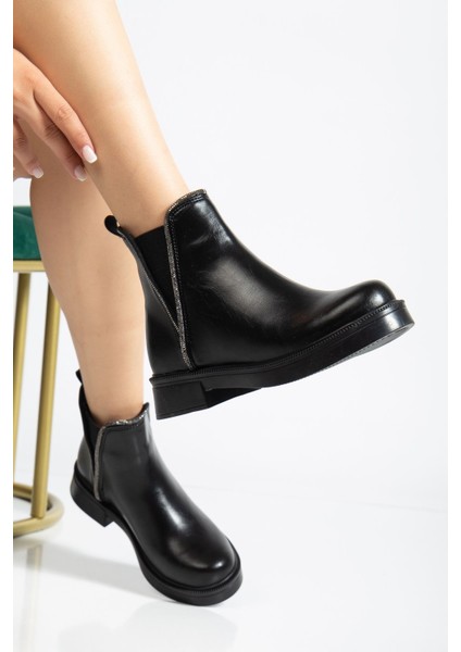 Zrin-02 Premium Siyah Kırışık Rugan Taşlı Lastikli Kışlık Kadın Bot