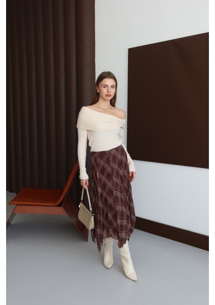 Kahverengi Kareli Astarlı Şifon Etek fırsatları