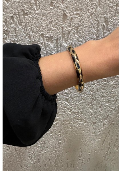 Özel Seri Üçgen Desen Siyah Mineli Gold Kelepçe