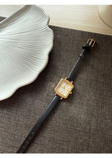 Retro Çok Minik Deri Kordon Vintage Kadın Kol Saati