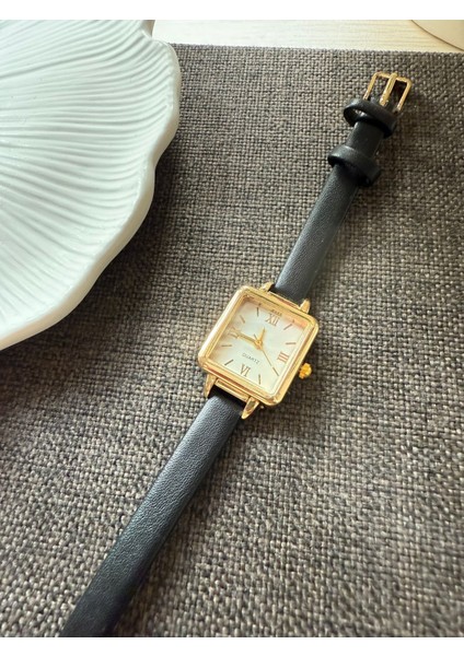 Retro Çok Minik Deri Kordon Vintage Kadın Kol Saati fiyatları