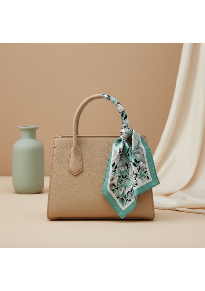 Yeşil Esinti Desenli Bandana Fular fiyatları