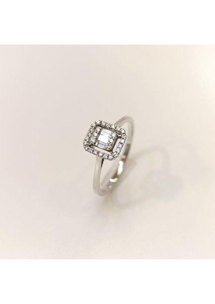 0.08CT Baget Pırlanta Taşlı Yüzük 8 Ayar Altın Hd Videolu modelleri