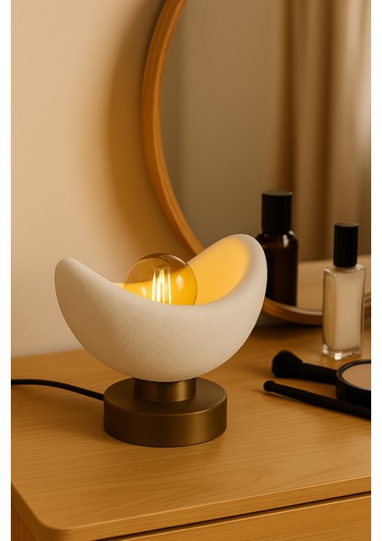 Luna Tasarım Masa Lambası Altın Detaylı Abajur Loş Amber Işık, Rustik Ampul Hediyeli 20 x 37 cm