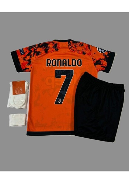 Cristiano Ronaldo 2020-21 Sezonu Juventus Deplasman Çocuk Forması 4'lü Set