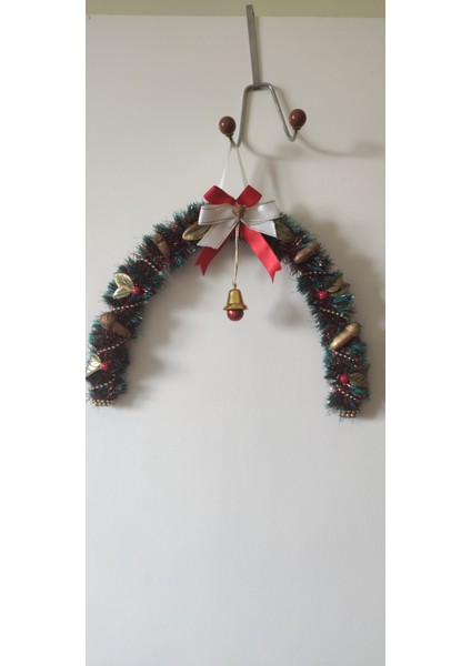 Kırmızı Yılbaşı Kapı Süsü, Neşeli ve Şık Dekoratif Aksesuar. fiyatları