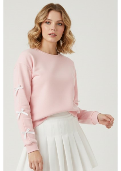 Kurdele Detaylı Kadın Bisiklet Yaka Sweatshirt Şık ve Rahat Oversize Model