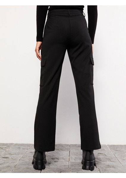 Yeni Sezon Kadın Standart Fit Düz Pantolon indirimleri