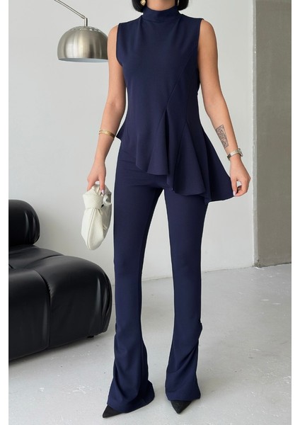 Kadın Alt Üst Takım Sıfır Kollu Balıkçı Yaka Fırfırlı Asimetrik Bluz Ispanyol Paça Büzgülü Pantolon Ikili Takım indirimleri