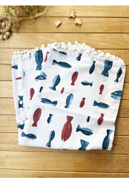 Ön Tarafı Müslin Arka Tarafı Vafıl Kumaş Kenarları Ponponlu Balık Desenli Çift Katlı Battaniye