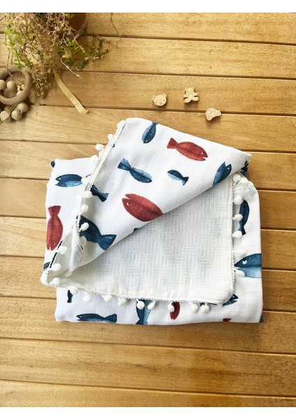 Ön Tarafı Müslin Arka Tarafı Vafıl Kumaş Kenarları Ponponlu Balık Desenli Çift Katlı Battaniye modelleri