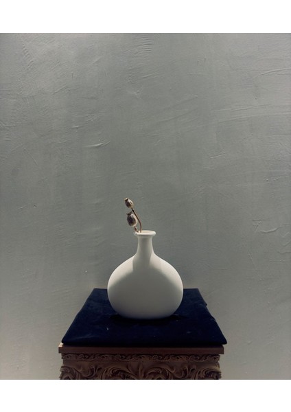 Minimalist Geniş Gövdeli Seramik Vazo – 25X20X7 cm Dekoratif Ev ve Ofis Aksesuarı