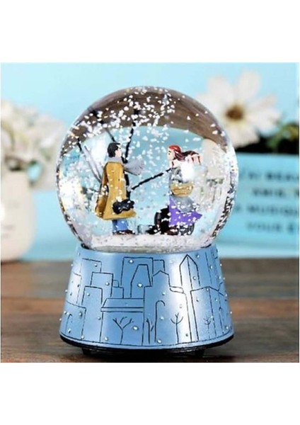 Büyük Boy Beyaz Romantik Kar Küresi ve Müzik Kutusu, Şık ve Zarif Dekorasyon Parçası