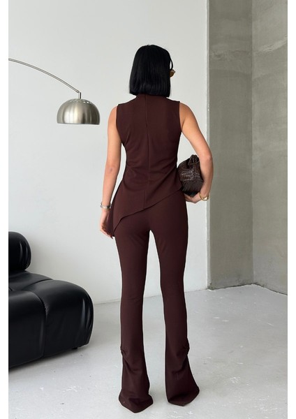 Kadın Alt Üst Takım Sıfır Kollu Balıkçı Yaka Fırfırlı Asimetrik Bluz Ispanyol Paça Büzgülü Pantolon Ikili Takım