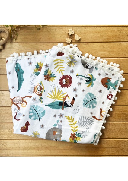 Ön Tarafı Müslin Arka Tarafı Vafıl Kumaş Kenarları Ponponlu Orman Desenli Çift Katlı Battaniye