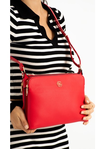 Sanmorris Glc Kadın 1329 Suni Deri Ayarlanabilir Çapraz Askılı 4 Bölmeli ve Metal Fermuarlı Siyah Damla Omuz Çantası modelleri