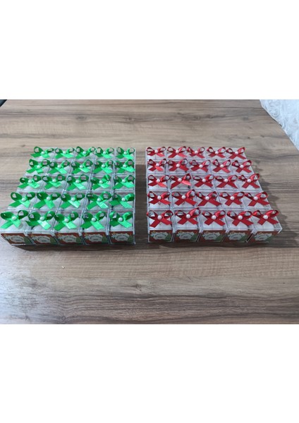Yılbaşı Temalı Kırmızı Mum Paketi, 25 Adet, Şık ve Güzel Süsleme Seçeneği