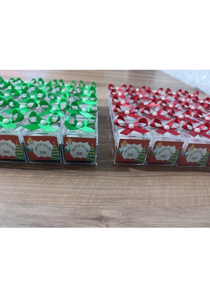 Yılbaşı Temalı Kırmızı Mum Paketi, 25 Adet, Şık ve Güzel Süsleme Seçeneği fiyatları