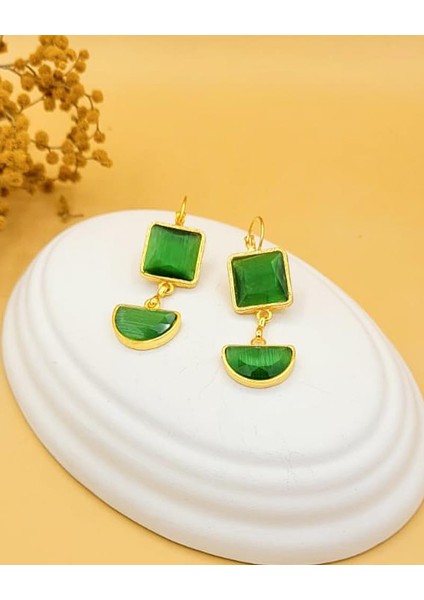 Zümrüt Yeşili Kedi Gözü Sıvama Altın Kaplama Iki Geometrik Şekilli Küpe fiyatları