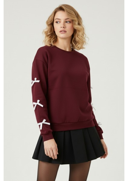 Kurdele Detaylı Kadın Bisiklet Yaka Sweatshirt Şık ve Rahat Oversize Model