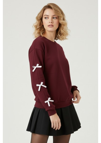 Kurdele Detaylı Kadın Bisiklet Yaka Sweatshirt Şık ve Rahat Oversize Model fiyatları