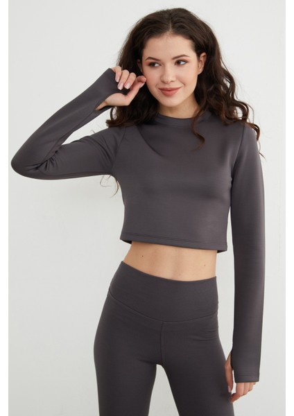 Basic Bisiklet Yaka Parmak Geçmeli Crop Bluz