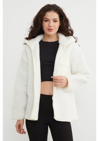 Fermuarlı Tek Cepli Dik Yaka Pelüş Mont