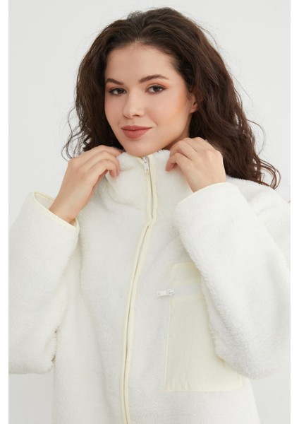 Fermuarlı Tek Cepli Dik Yaka Pelüş Mont fiyatları