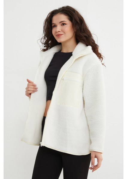 Fermuarlı Tek Cepli Dik Yaka Pelüş Mont modelleri