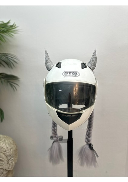 Motor & Motosiklet Gri Simli Çift Örgü Saç ve Hologramlı Şeytan Boynuzlu Set Kask Dış Aksesuarı fiyatları