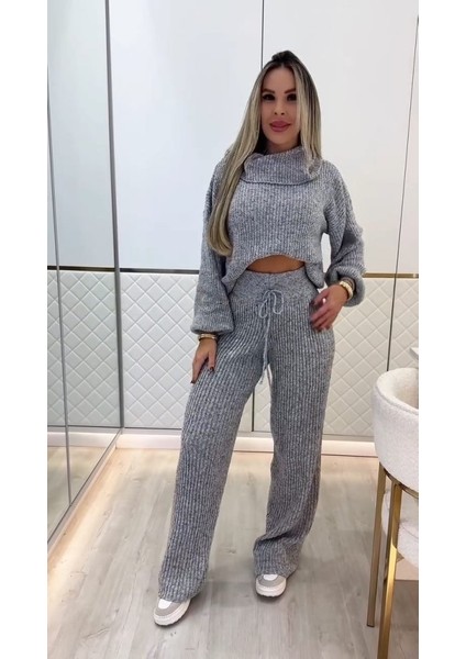 Kadın Uzun Kollu Balıkçı Yaka Kısa Triko Bluz ve Pantolon Ikili Takım