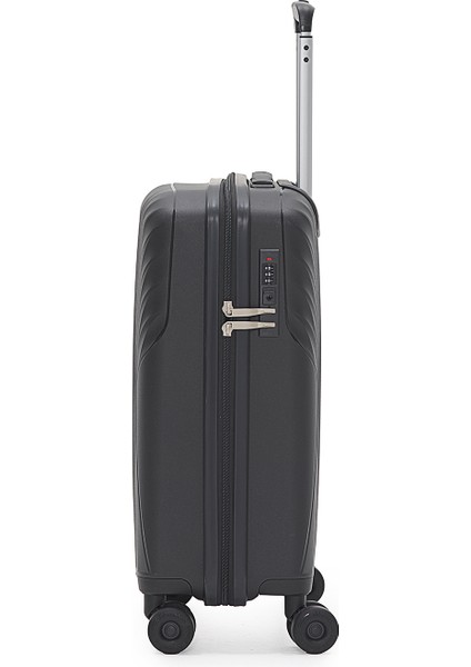 Benetton 8015 Orta Boy Polipropilen Kırılmaz Valiz Tekerlekli Valiz modelleri