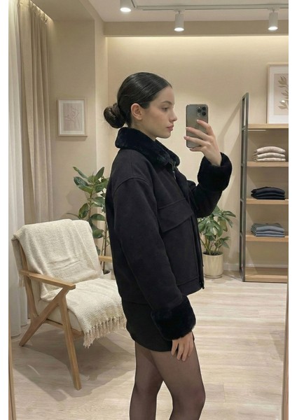 Kadın Ceket Relax Fit Kürklü Kol ve Yaka Detaylı Günlük Kadın Ceket fiyatları