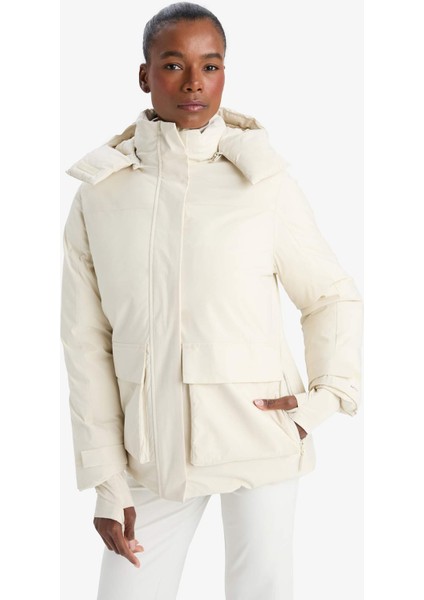 Su İtici Regular Fit Kapüşonlu Fermuarlı Cepli Kışlık Mont C6032AX25WN