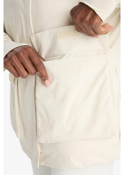 Su İtici Regular Fit Kapüşonlu Fermuarlı Cepli Kışlık Mont C6032AX25WN