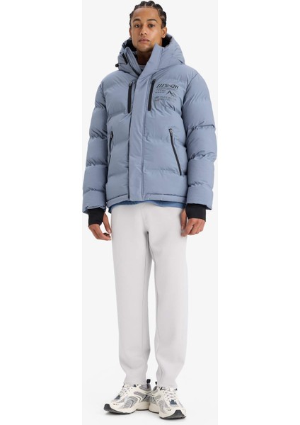 Su İtici Regular Fit Kapüşonlu Rüzgar Geçirmez Şişme Mont E9485AX25WN fiyatları