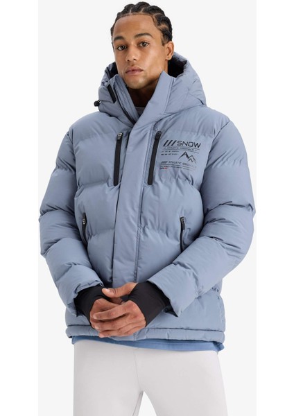 Su İtici Regular Fit Kapüşonlu Rüzgar Geçirmez Şişme Mont E9485AX25WN fırsatları