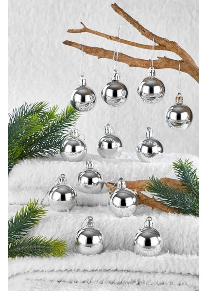 12 Adet Gümüş Renkli Yılbaşı Süsleri, Şık ve Parlak Dekoratif Toplar fiyatları