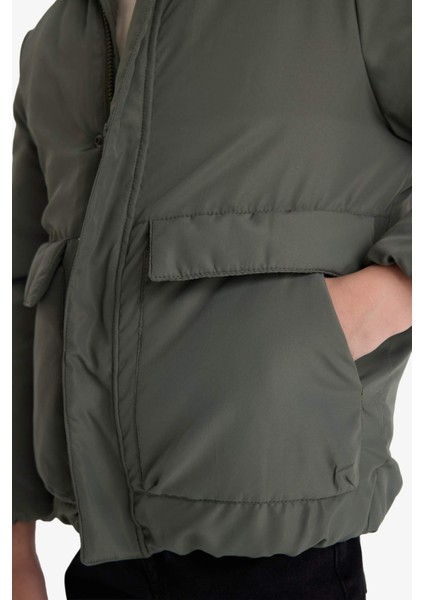 Erkek Çocuk Su İtici Kapüşonlu Fermuarlı Şişme Mont E7386A825WN indirimleri