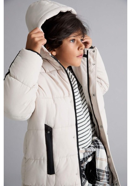 Erkek Çocuk Su Itici Kapüşonlu Polar Astarlı PARKA E9387A825WN modelleri
