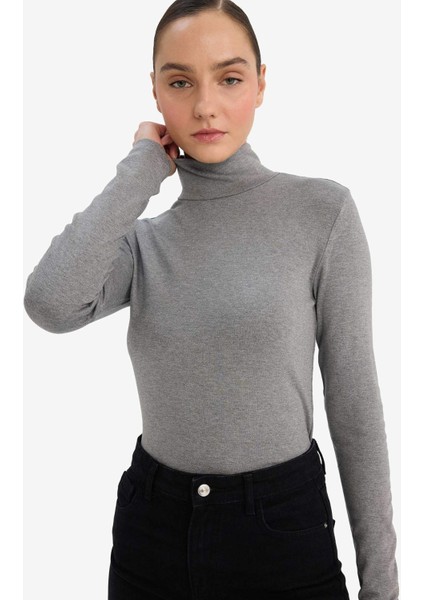 Slim Fit Dar Kesim Yarım Balıkçı Yaka Ribana Uzun Kollu Tişört G6608AX25WN