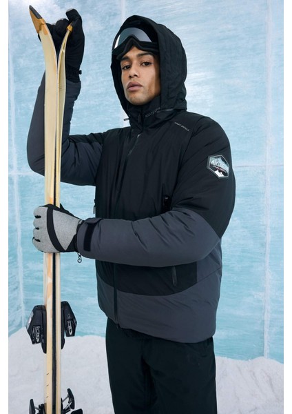 Su İtici Regular Fit Kapüşonlu Fermuarlı Rüzgar Geçirmez Mont E9486AX25WN