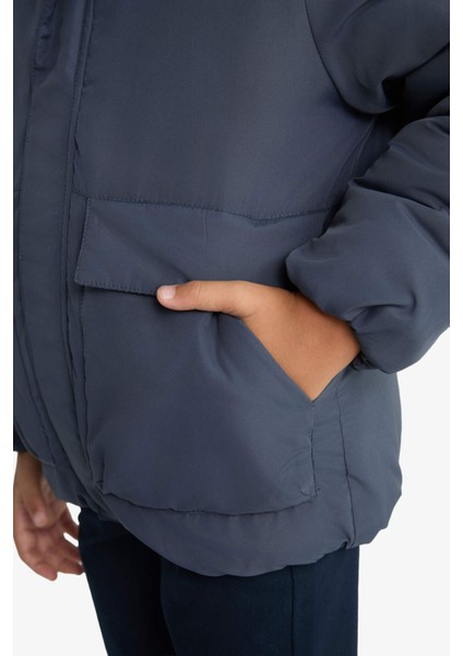 Erkek Çocuk Su İtici Kapüşonlu Fermuarlı Şişme Mont E7386A825WN indirimleri