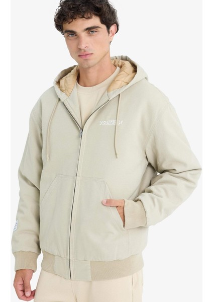 Su İtici Oversize Fit Geniş Kalıp Nakış Detaylı İç Cepli Kapüşonlu Ribanalı Fermuarlı Cepli Mont C6338AX25AU