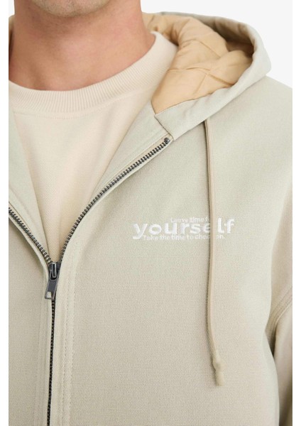 Su İtici Oversize Fit Geniş Kalıp Nakış Detaylı İç Cepli Kapüşonlu Ribanalı Fermuarlı Cepli Mont C6338AX25AU indirimleri