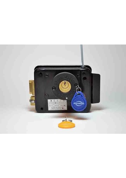 Güvenli Geçiş Sistemi - Kartlı Kapı Otomatı