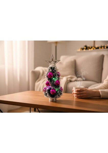 Mor Yıldızlı Işıklı Yılbaşı Çam Ağacı, Şık ve Parlak Dekorasyon Için Ideal