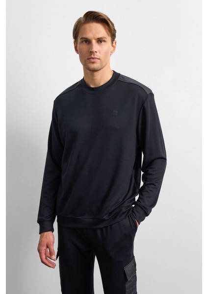 Siyah Regular Fit Bisiklet Yaka Sweatshirt fiyatları