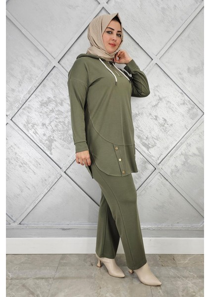 Kadın Çıt Çıt Detaylı Tesettür Takım