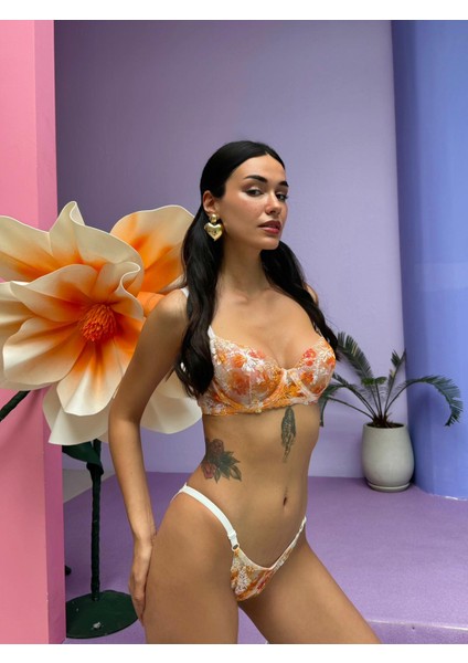 Dantel Balenli Kapsız Sütyen Takımı